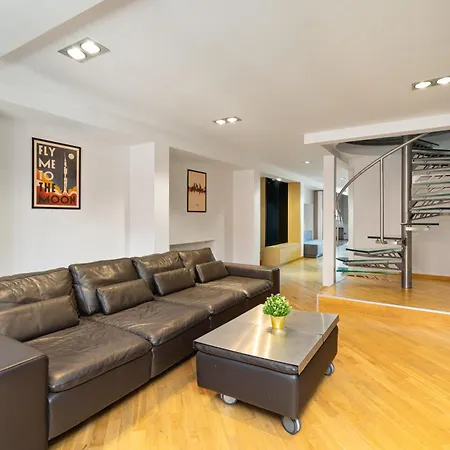 Urban - Great Location - Center - Piwna Warszawa