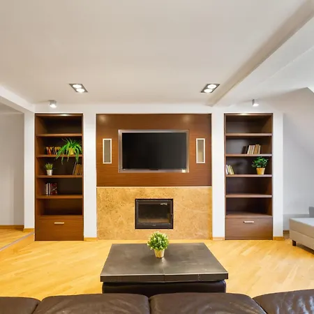 Urban - Great Location - Center - Piwna Warszawa